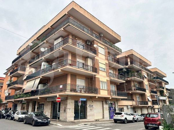 appartamento in vendita a Pomezia