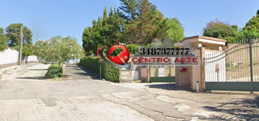 casa indipendente in vendita a Pomezia in zona Campo Jemini