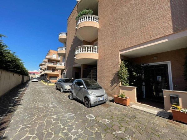 appartamento in vendita a Pomezia