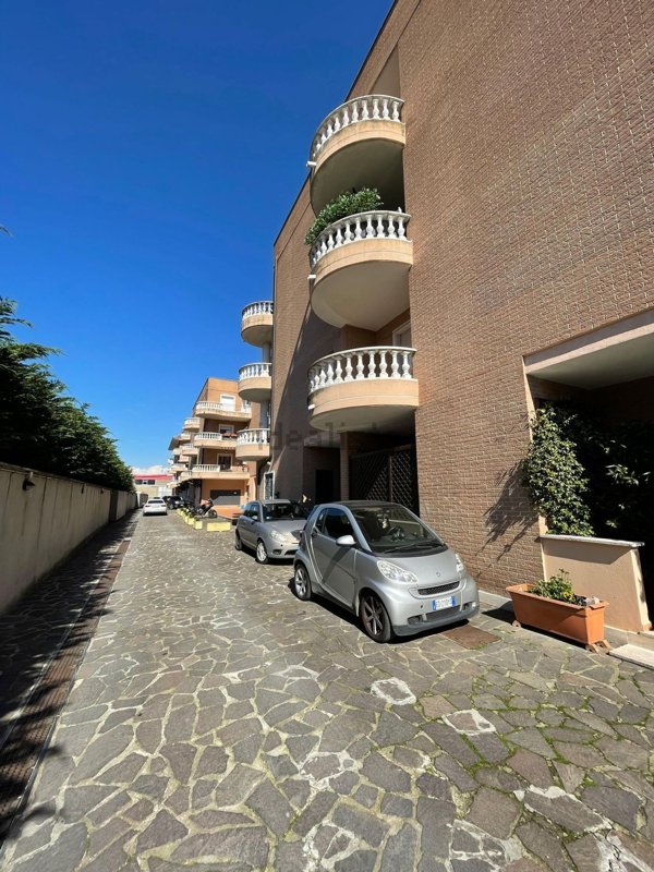 appartamento in vendita a Pomezia