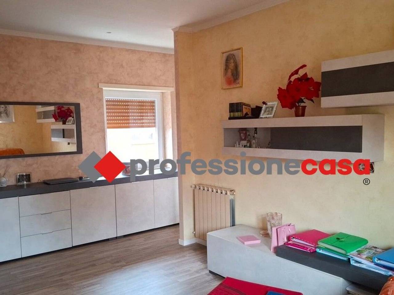 appartamento in vendita a Pomezia in zona Santa Palomba