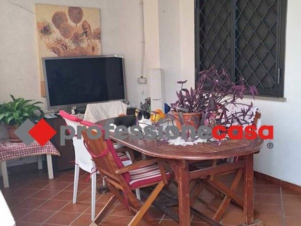 casa indipendente in vendita a Pomezia in zona Torvaianica Alta