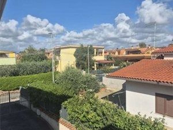 appartamento in vendita a Pomezia