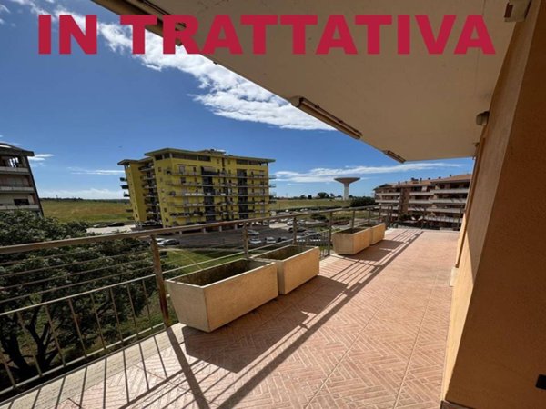 appartamento in vendita a Pomezia in zona Santa Palomba