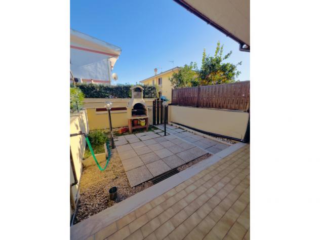 casa indipendente in vendita a Pomezia