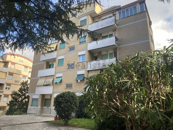 appartamento in vendita a Pomezia