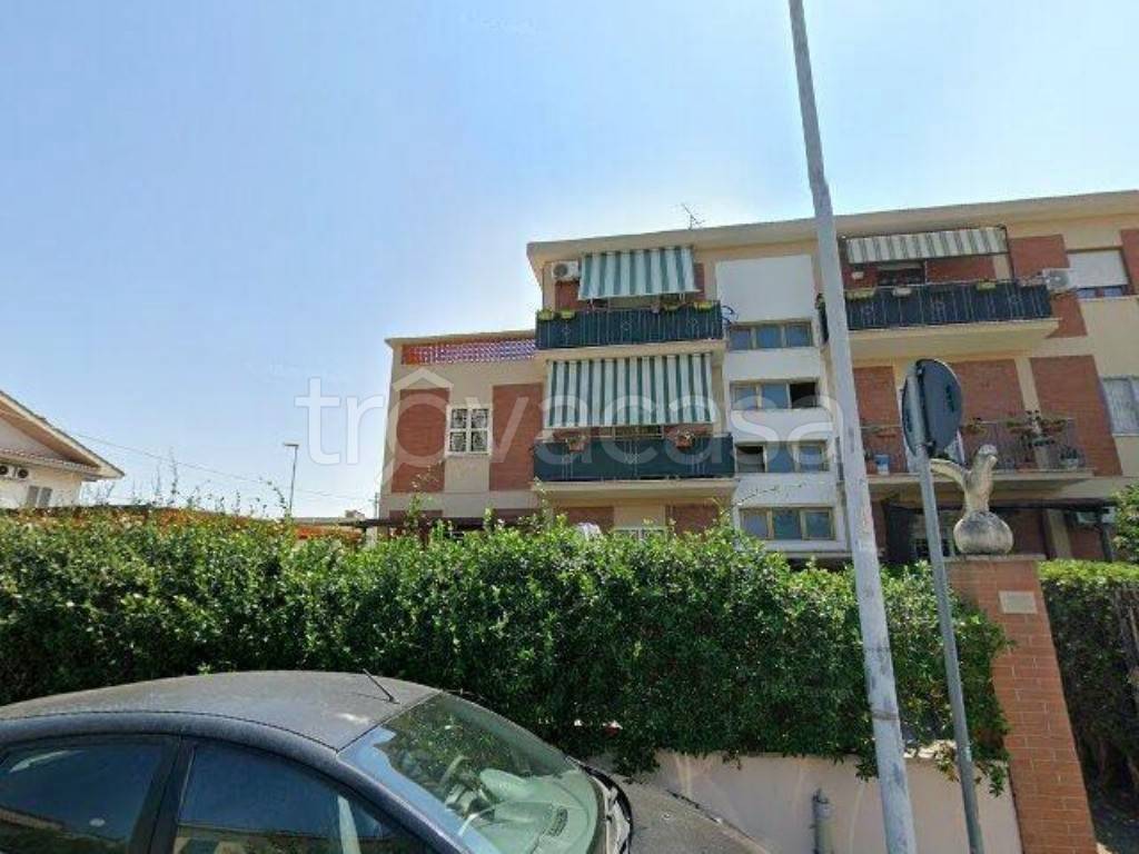 appartamento in vendita a Pomezia
