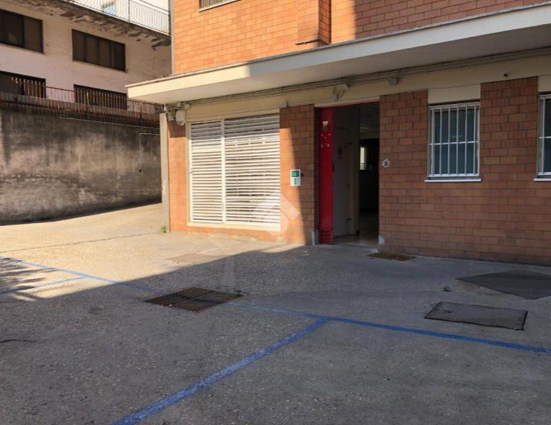 ufficio in vendita a Pomezia