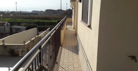 casa indipendente in vendita a Pomezia in zona Torvaianica