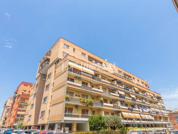 appartamento in vendita a Pomezia