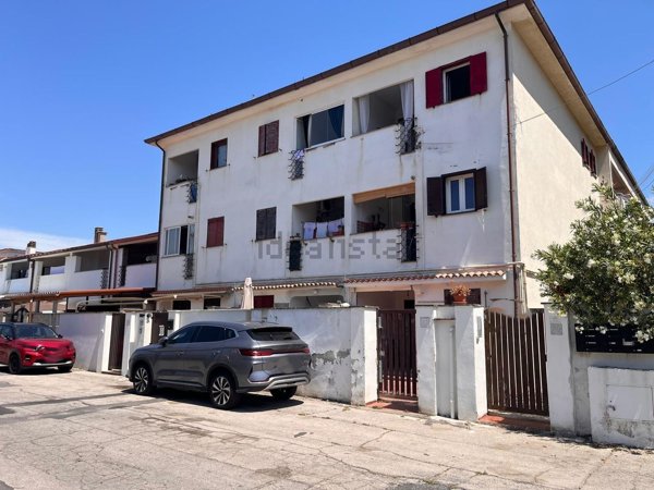 appartamento in vendita a Pomezia in zona Torvaianica