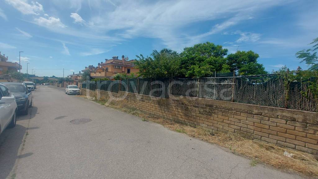 terreno agricolo in vendita a Pomezia in zona Campo Jemini