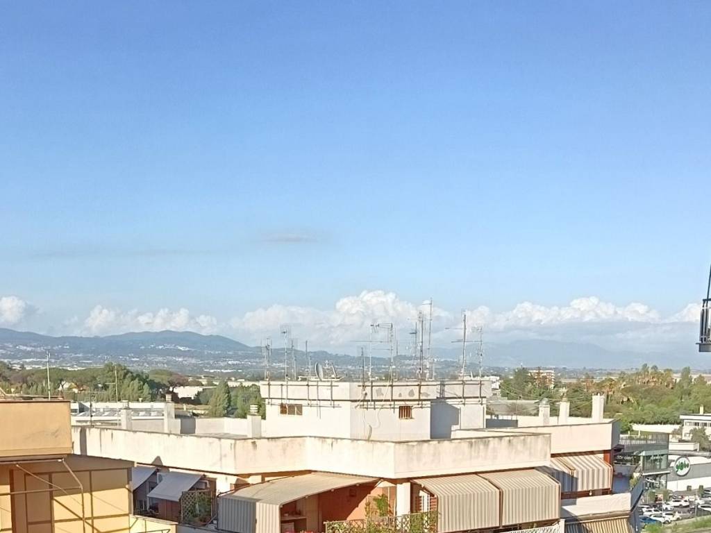 appartamento in vendita a Pomezia
