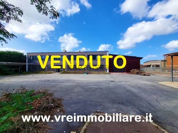 locale di sgombero in vendita a Pomezia