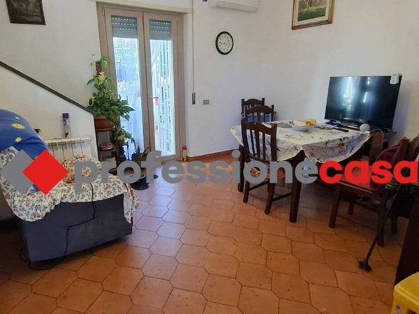 casa indipendente in vendita a Pomezia in zona Pratica di Mare
