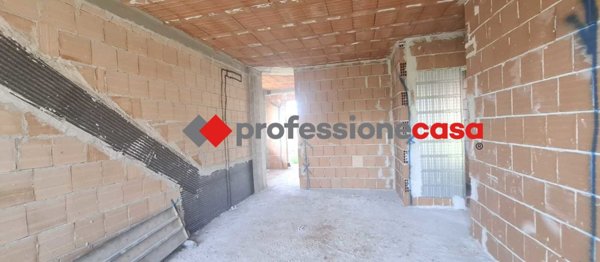 appartamento in vendita a Pomezia in zona Torvaianica Alta