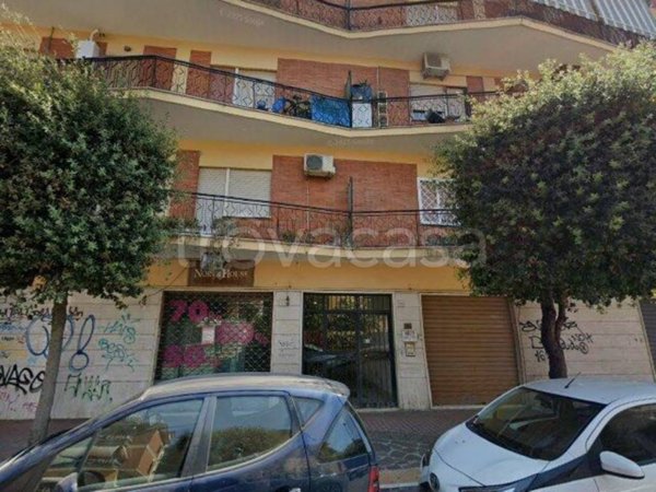 negozio in vendita a Pomezia