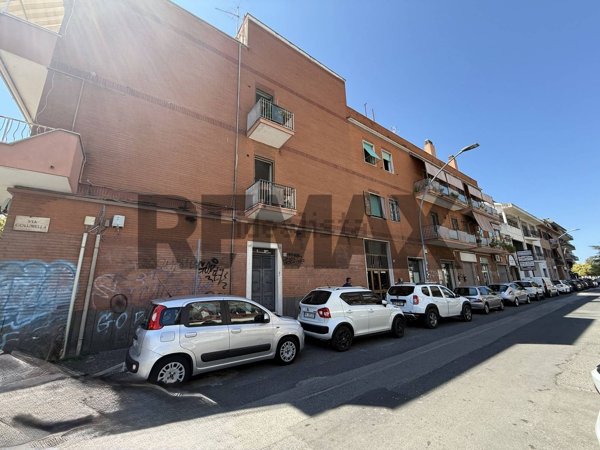 appartamento in vendita a Pomezia