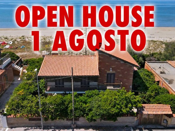 casa indipendente in vendita a Pomezia in zona Torvaianica