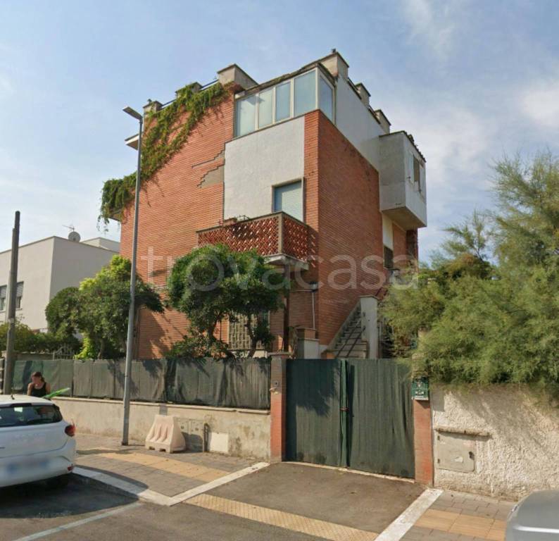 appartamento in vendita a Pomezia