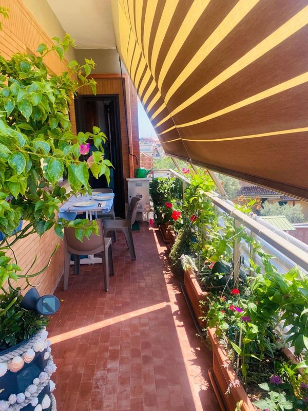 appartamento in vendita a Pomezia in zona Torvaianica