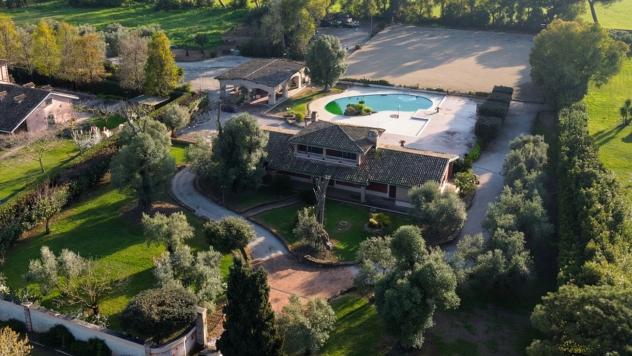 casa indipendente in vendita a Pomezia in zona Campo Selva