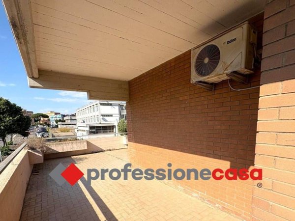 appartamento in vendita a Pomezia in zona Campo Bello
