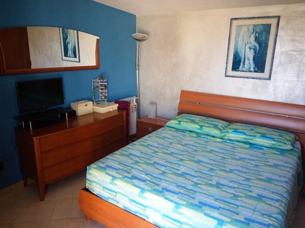 casa indipendente in vendita a Pomezia in zona Torvaianica