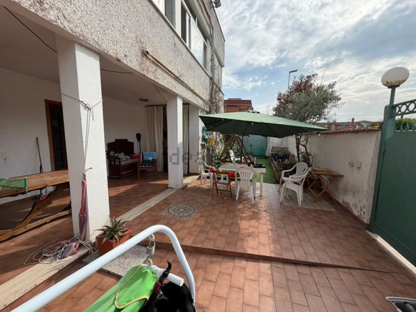 casa indipendente in vendita a Pomezia