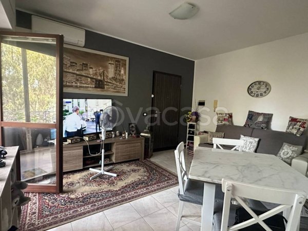 appartamento in vendita a Pomezia in zona Santa Palomba