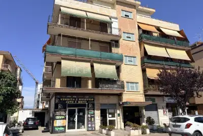 appartamento in vendita a Pomezia