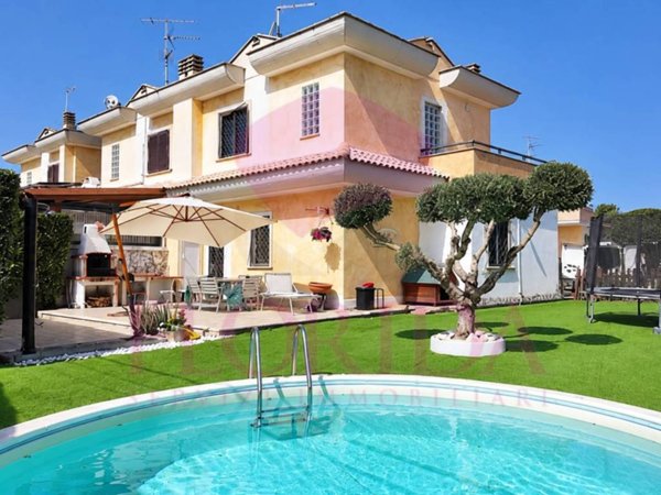 casa indipendente in vendita a Pomezia in zona Campo Jemini