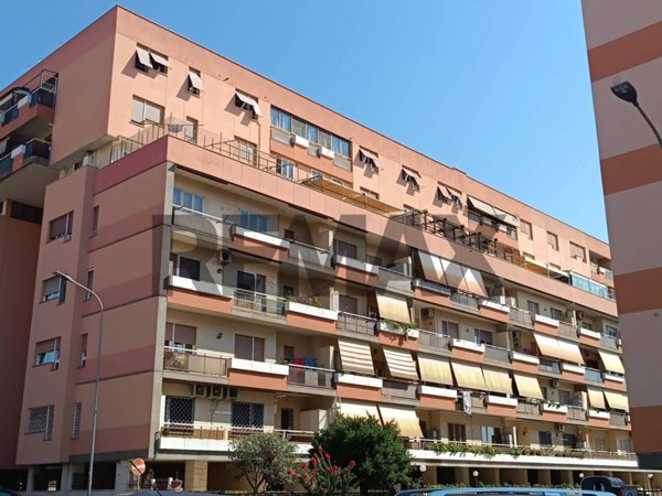 appartamento in vendita a Pomezia in zona Campo Bello