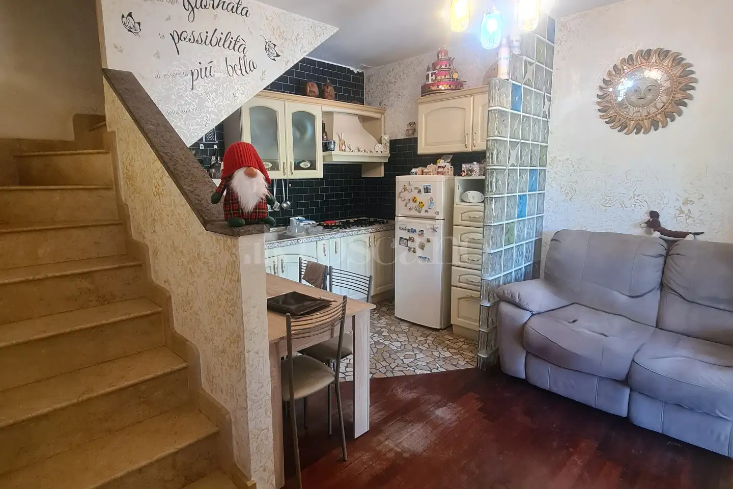 appartamento in vendita a Pomezia in zona Santa Procula