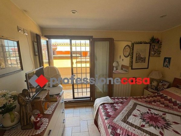 casa indipendente in vendita a Pomezia in zona Torvaianica
