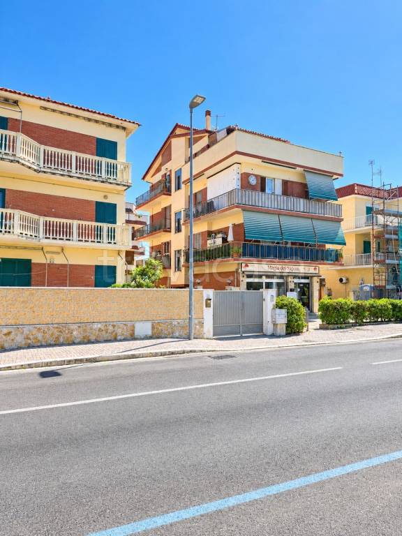 appartamento in vendita a Pomezia