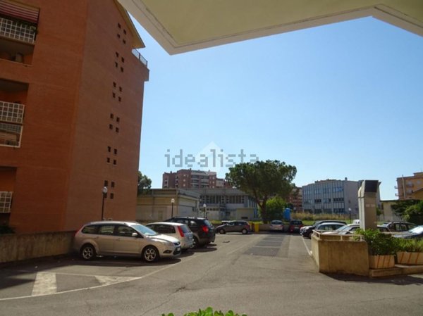 box auto in vendita a Pomezia