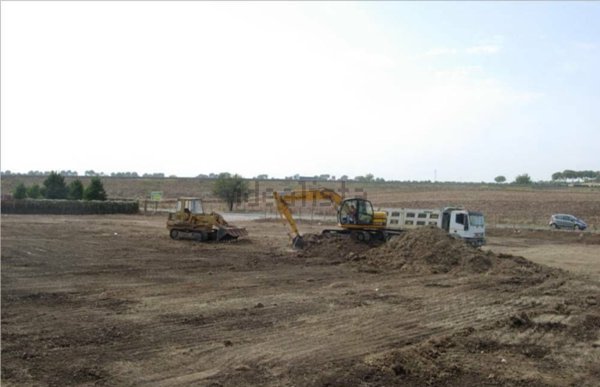 terreno in vendita a Pomezia in zona Campo Bello