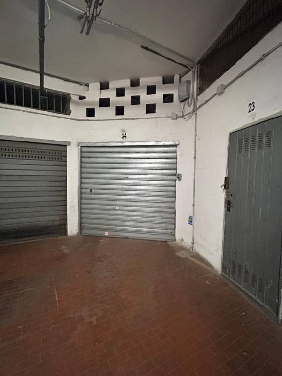 box auto in vendita a Pomezia