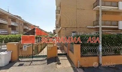 box auto in vendita a Pomezia in zona Torvaianica