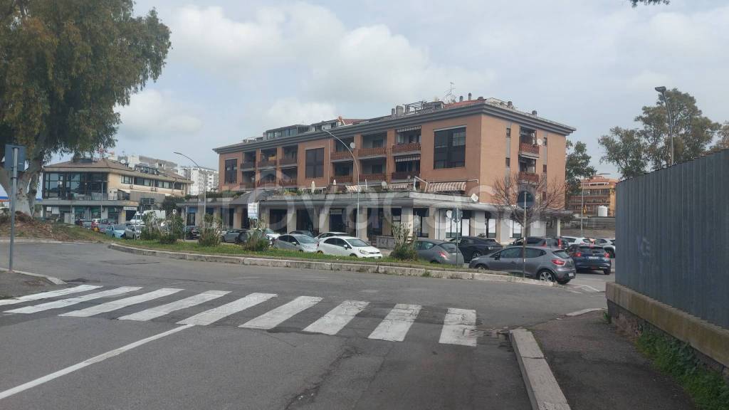 box auto in vendita a Pomezia