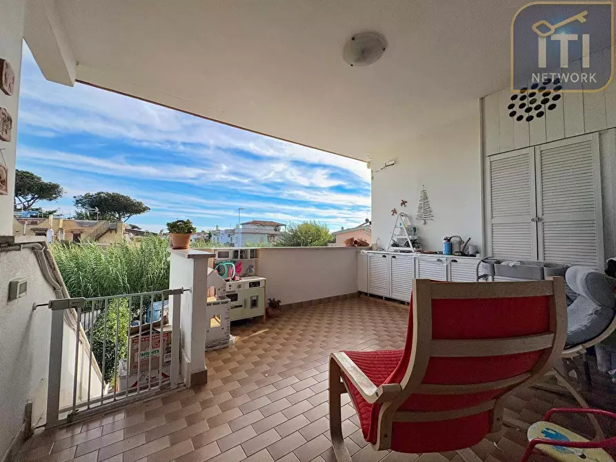 casa indipendente in vendita a Pomezia in zona Torvaianica