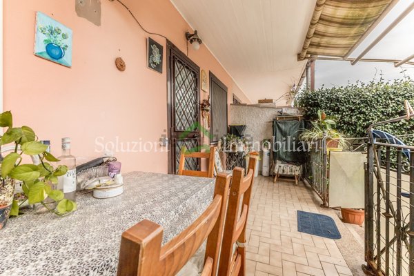 casa indipendente in vendita a Pomezia