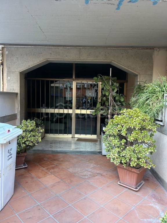 appartamento in vendita a Pomezia in zona Torvaianica