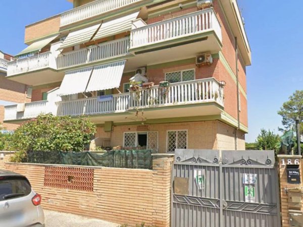 appartamento in vendita a Pomezia in zona Torvaianica
