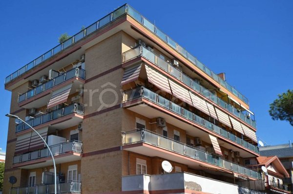 appartamento in vendita a Pomezia