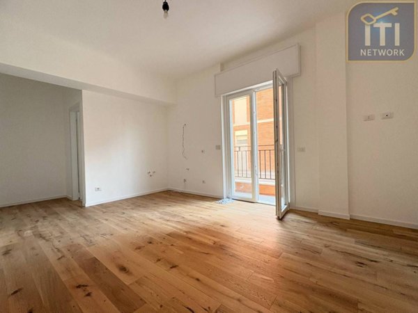 appartamento in vendita a Pomezia in zona Torvaianica