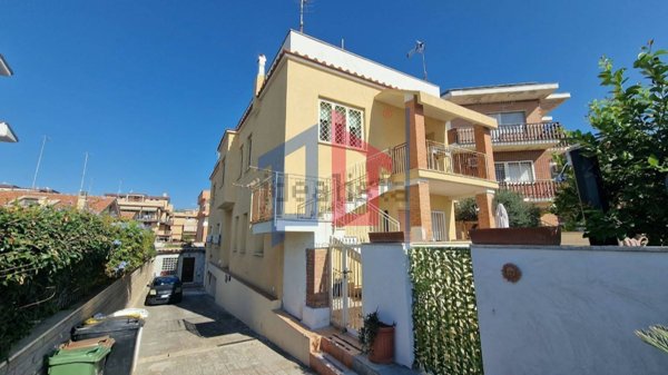 appartamento in vendita a Pomezia