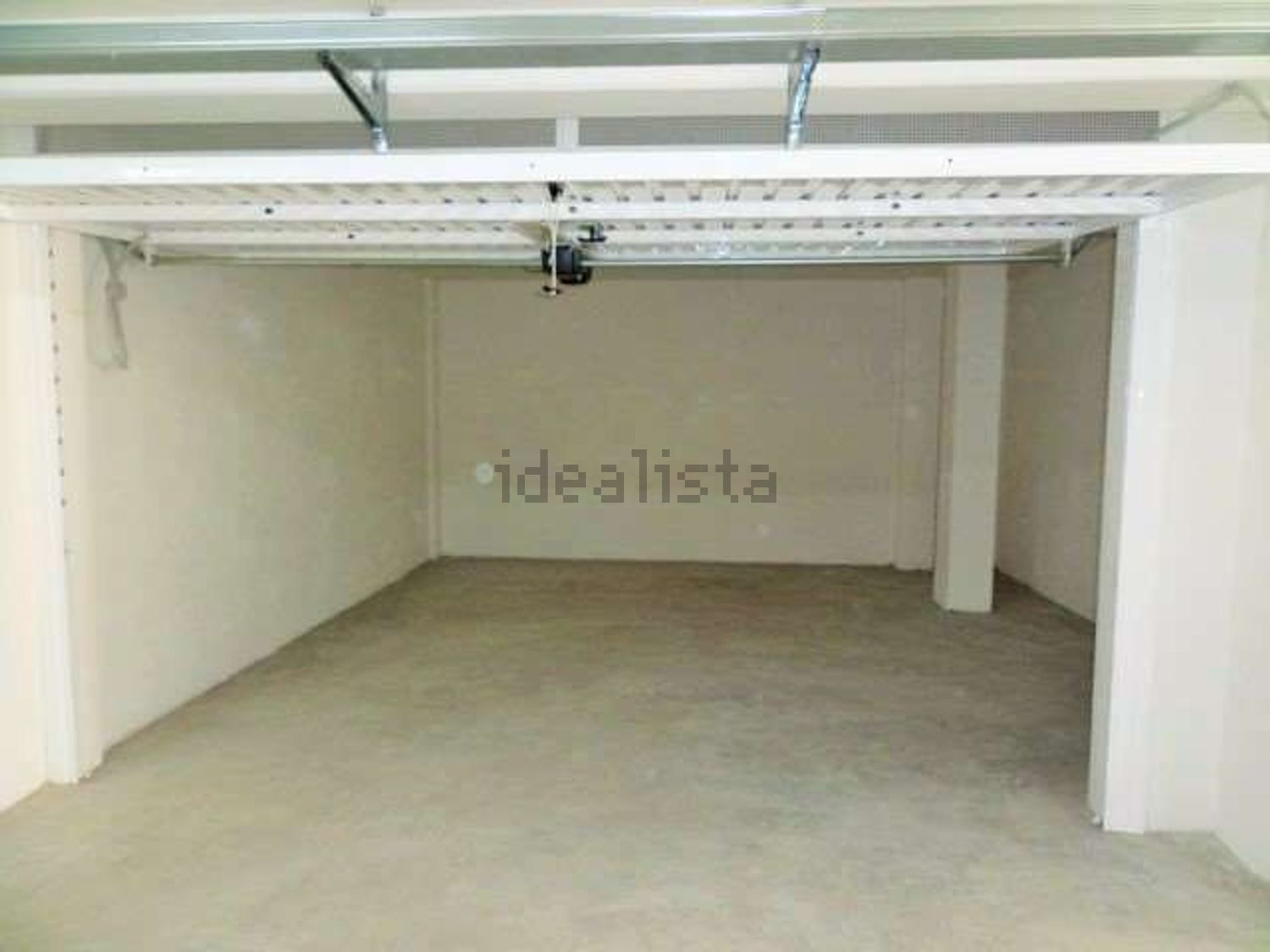 box auto in vendita a Pomezia