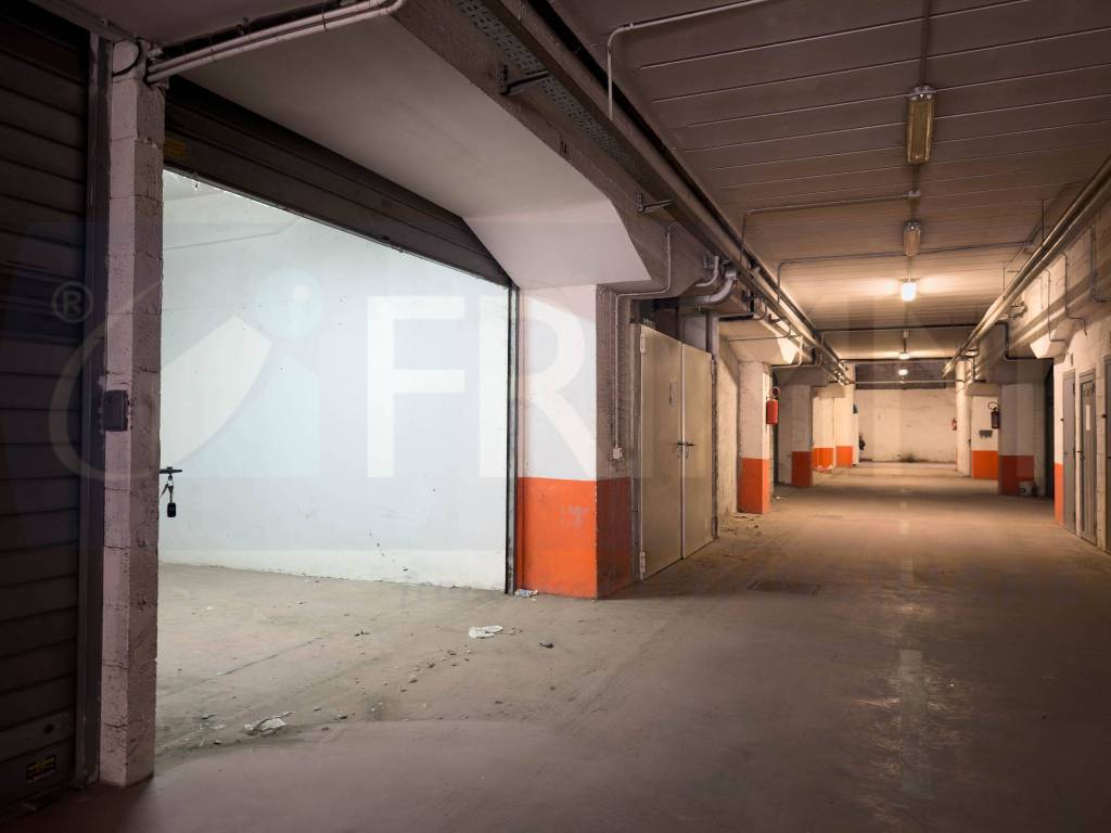 box auto in vendita a Pomezia